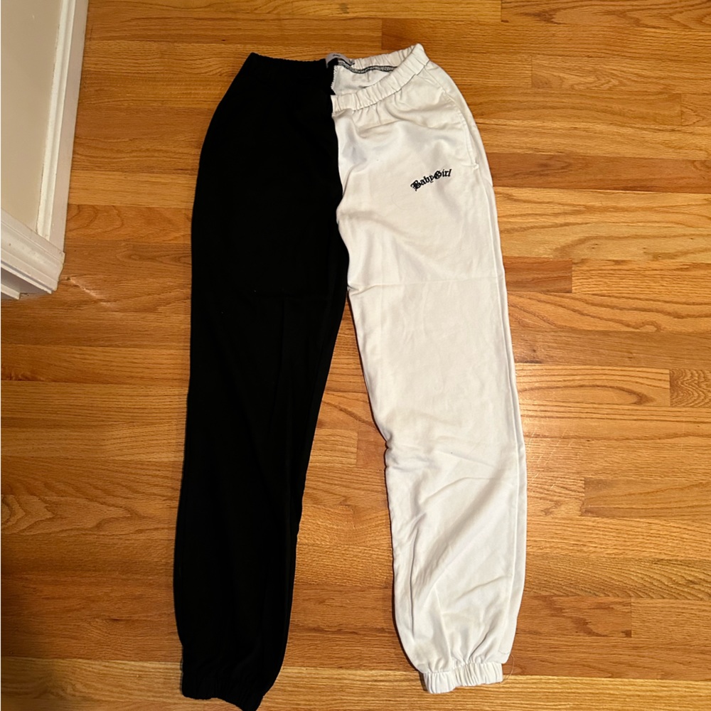 White & black sweatpants